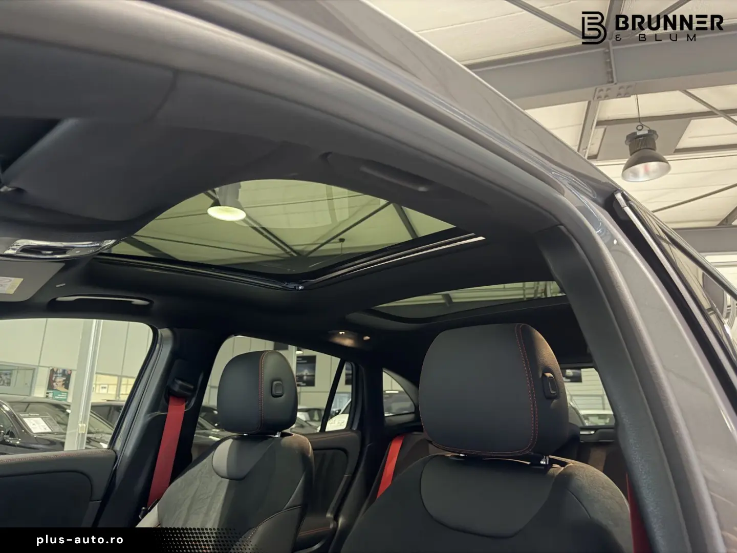 MERCEDES-BENZ GLA 35 4M