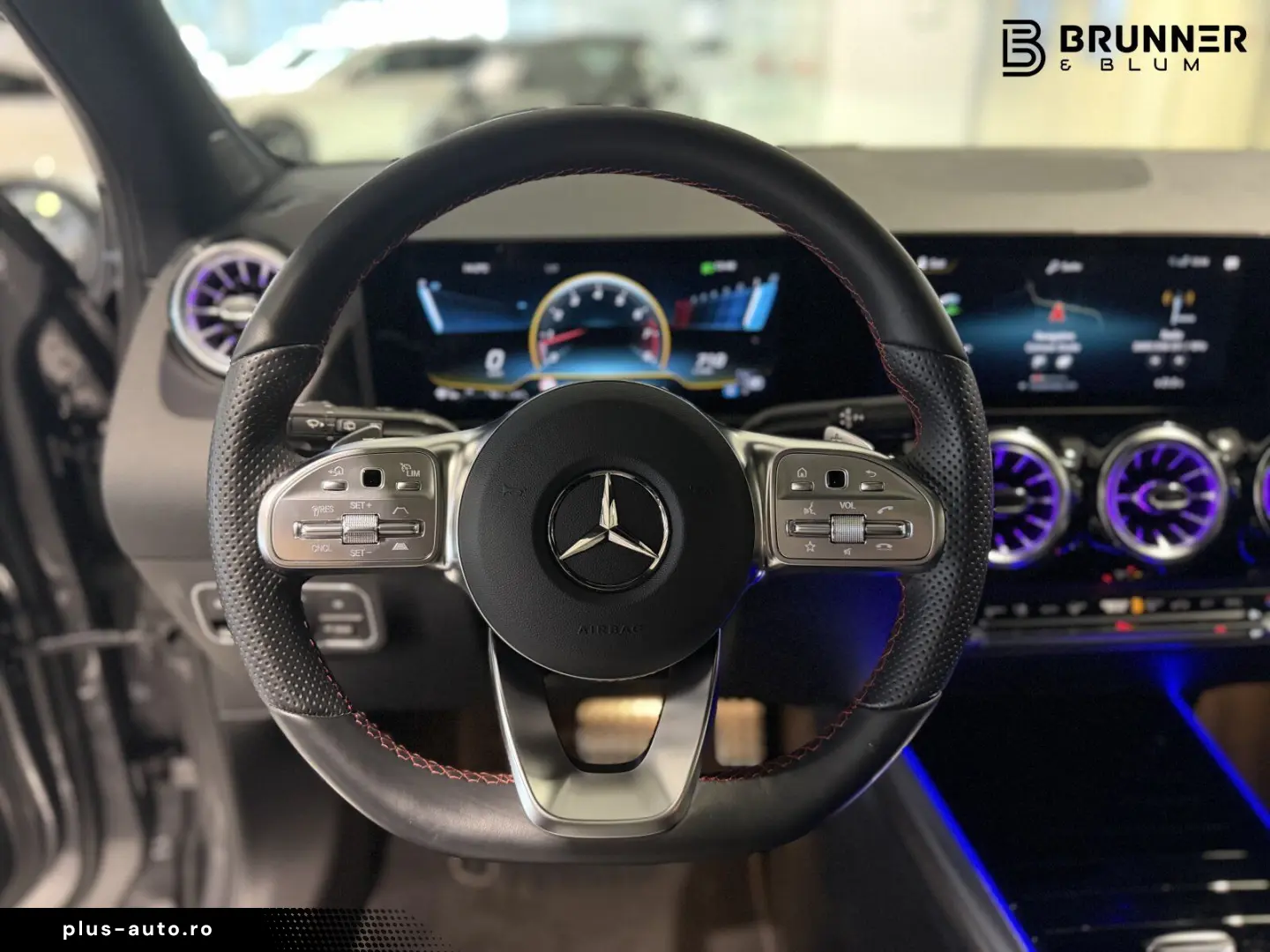 MERCEDES-BENZ GLA 35 4M