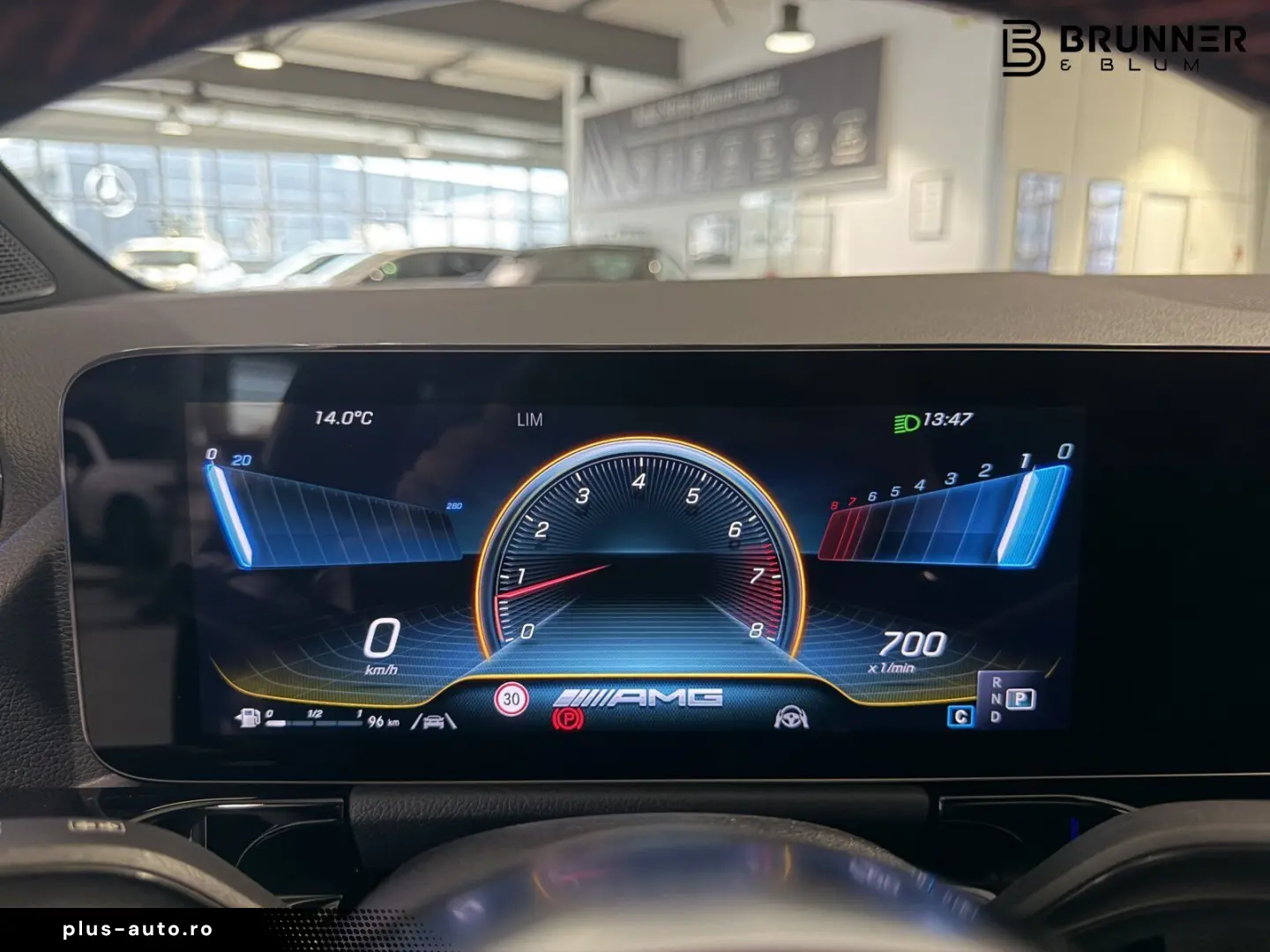 MERCEDES-BENZ GLA 35 4M