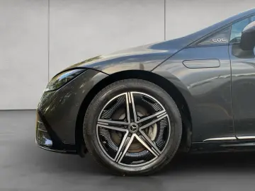 MERCEDES-BENZ EQE 350 AMG