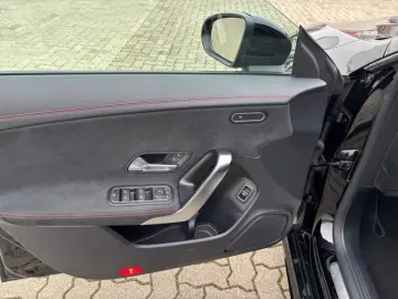 MERCEDES-BENZ CLA 250 Coupé AMG Fahrassistenzpaket N&hellip;