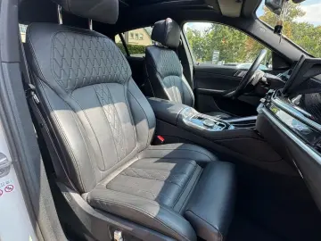 BMW X6 30 d xDrive M Sport Pro Pano Iconic AHK 22