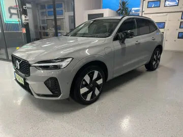 VOLVO XC 60 Ultra Dark Recharge Plug-In Hybrid AWD