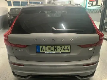 VOLVO XC 60 Ultra Dark Recharge Plug-In Hybrid AWD
