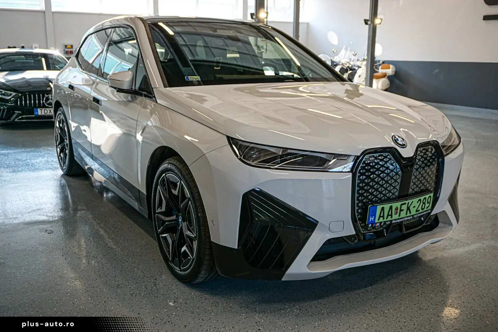 BMW IX 40 xDrive Sport PANO H K