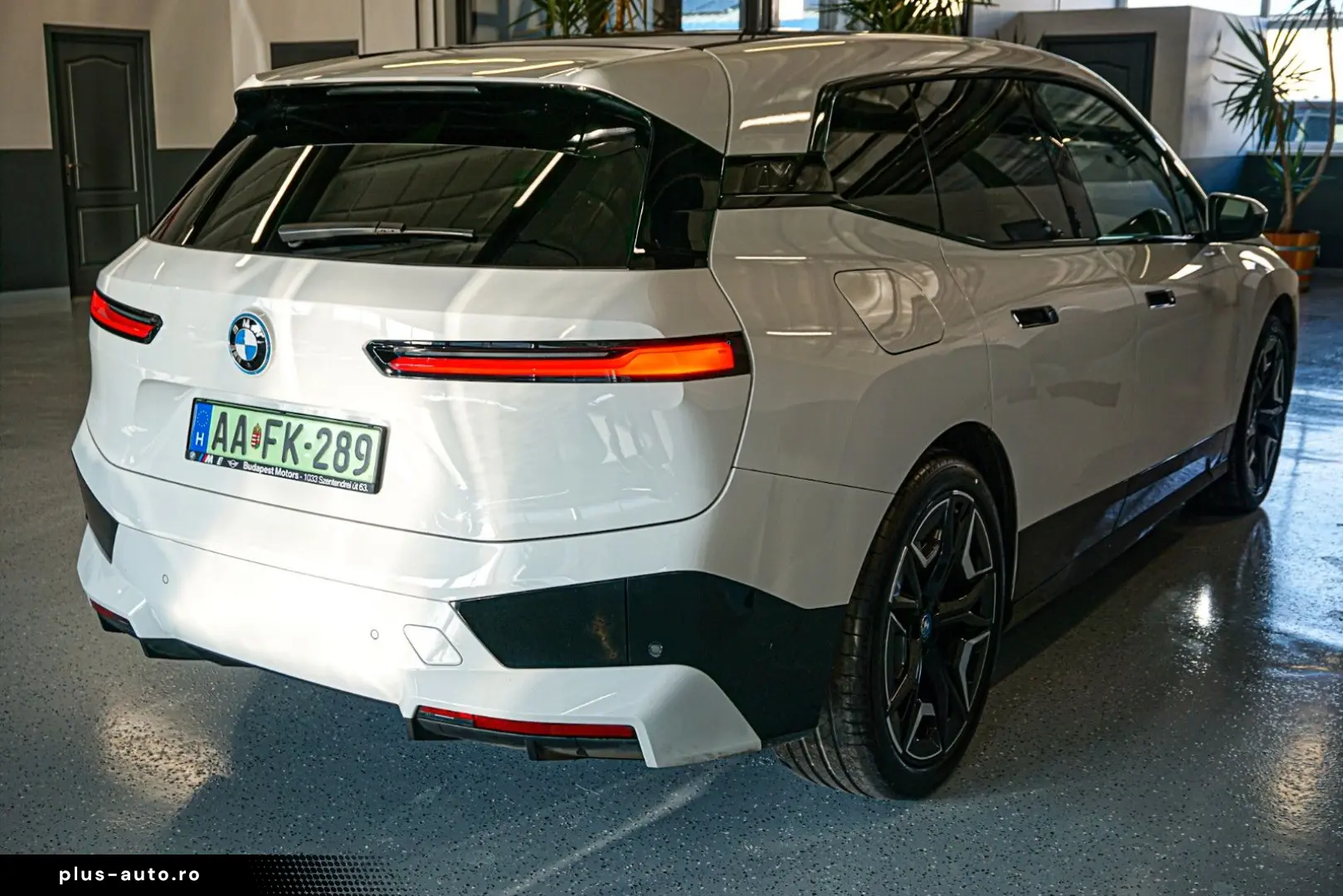 BMW IX 40 xDrive Sport PANO H K