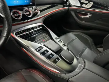 MERCEDES-BENZ GT 63  S E Performance  Kalaharigold Magno