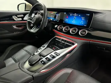 MERCEDES-BENZ GT 63  S E Performance  Kalaharigold Magno