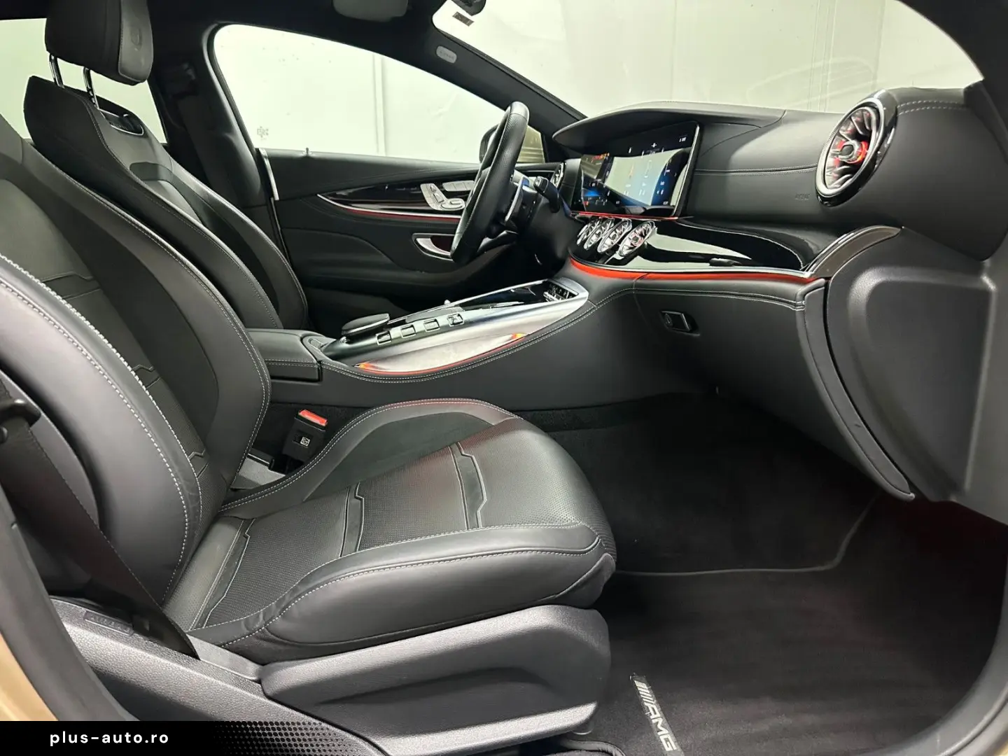 MERCEDES-BENZ GT 63  S E Performance  Kalaharigold Magno