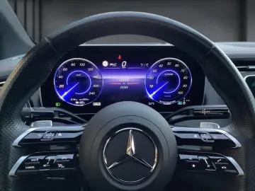 MERCEDES-BENZ EQE 350 4M  AMG