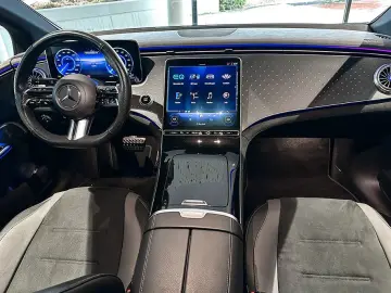 MERCEDES-BENZ EQE 350 4M AMG