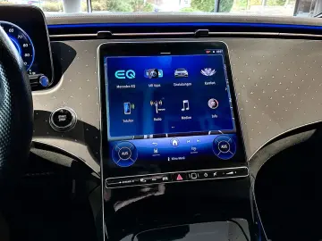 MERCEDES-BENZ EQE 350 4M AMG