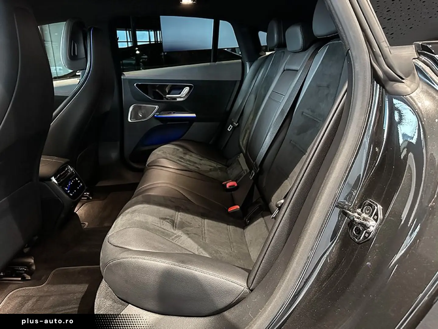 MERCEDES-BENZ EQE 350 4M AMG