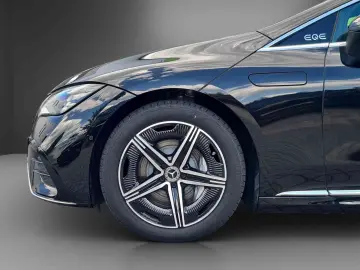 MERCEDES-BENZ EQE 350 4M AMG