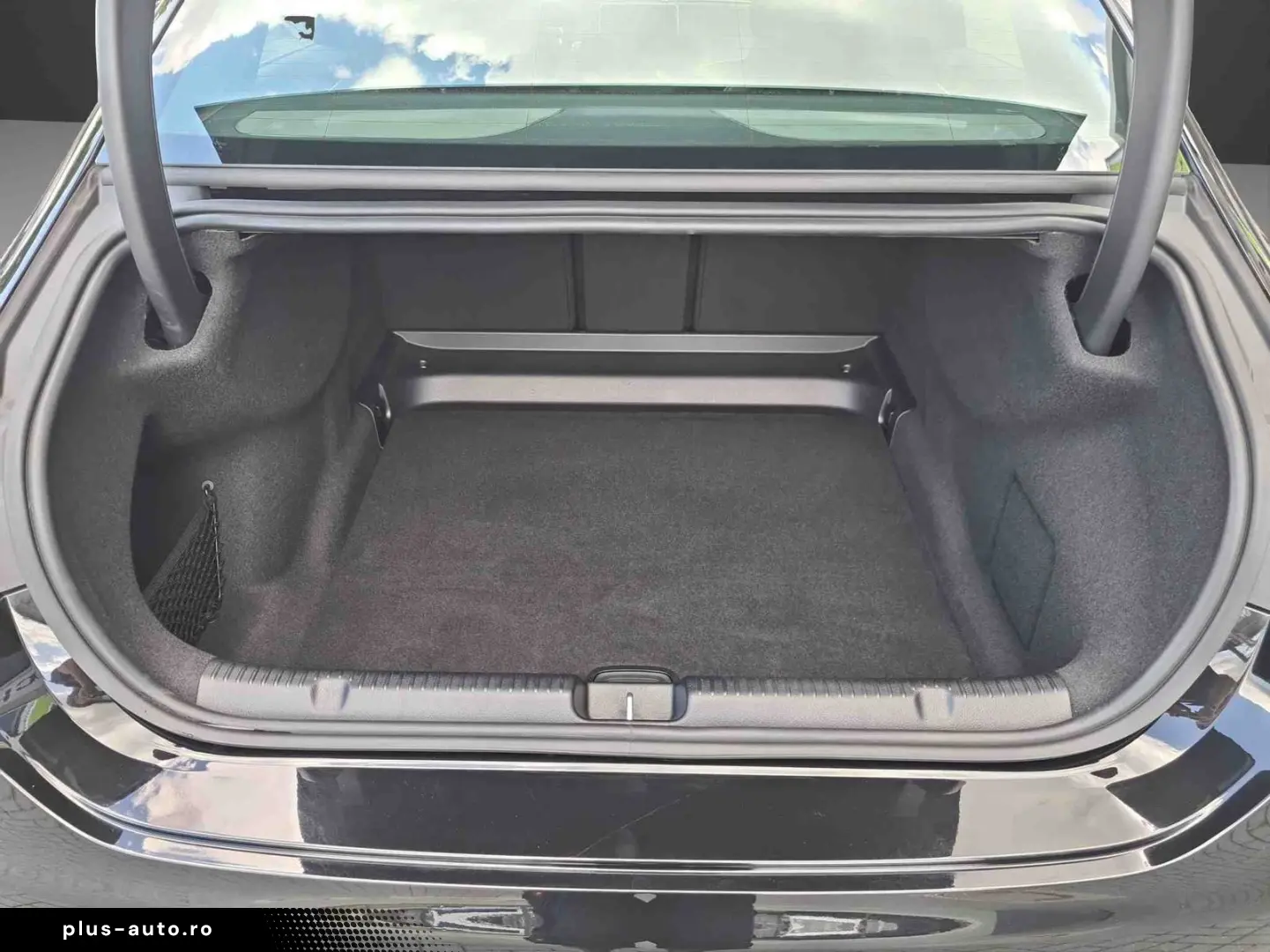 MERCEDES-BENZ EQE 350 4M AMG