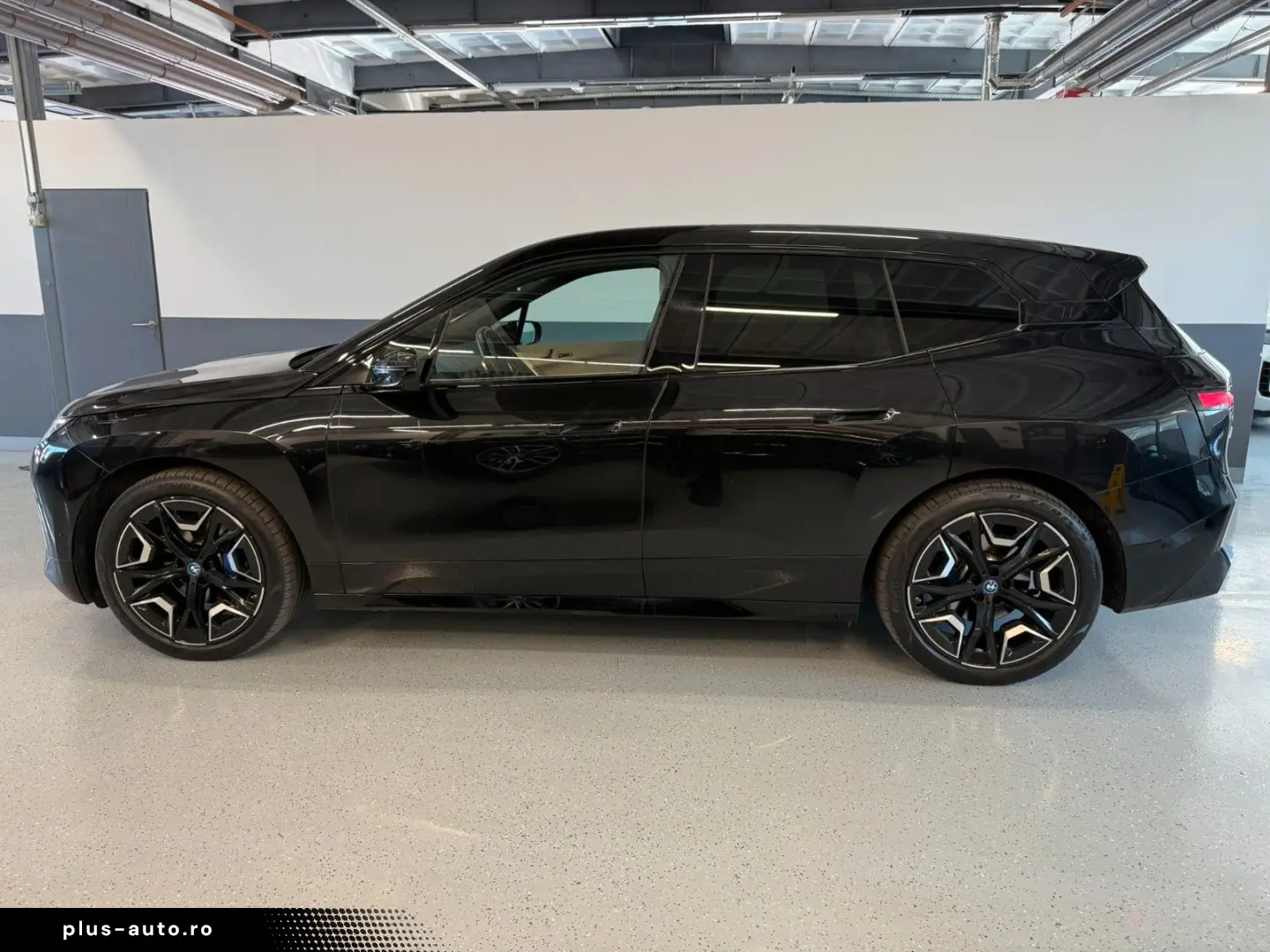 BMW iX 40 xDrive Sport HK SKY LOUNGE