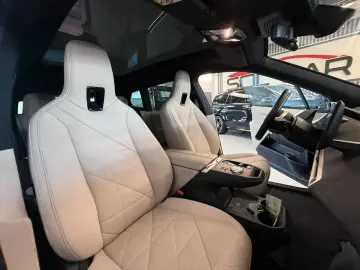 BMW iX 40 xDrive Sport HK SKY LOUNGE