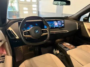 BMW iX 40 xDrive Sport HK SKY LOUNGE