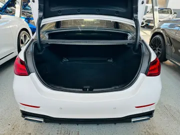 MERCEDES-BENZ C 220d 4M AMG LINE PANO ALLOY STZH MEM