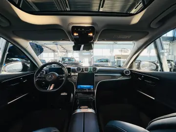 MERCEDES-BENZ C 220d 4M AMG LINE PANO ALLOY STZH MEM