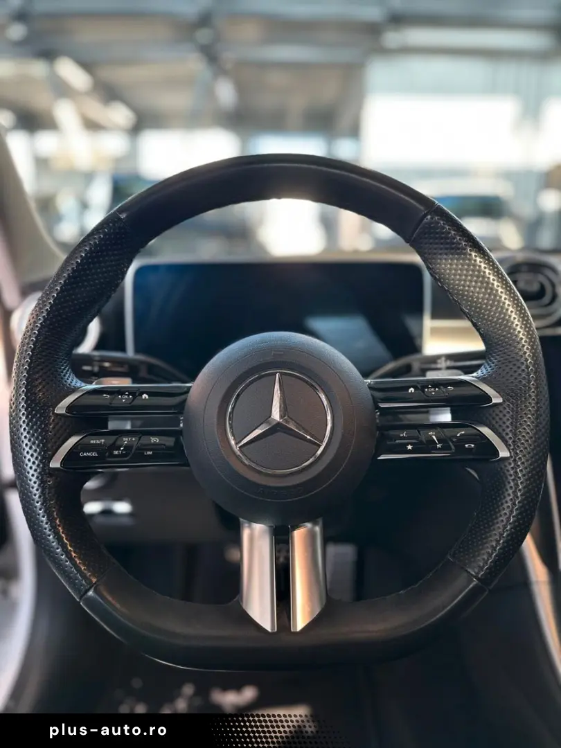 MERCEDES-BENZ C 220d 4M AMG LINE PANO ALLOY STZH MEM