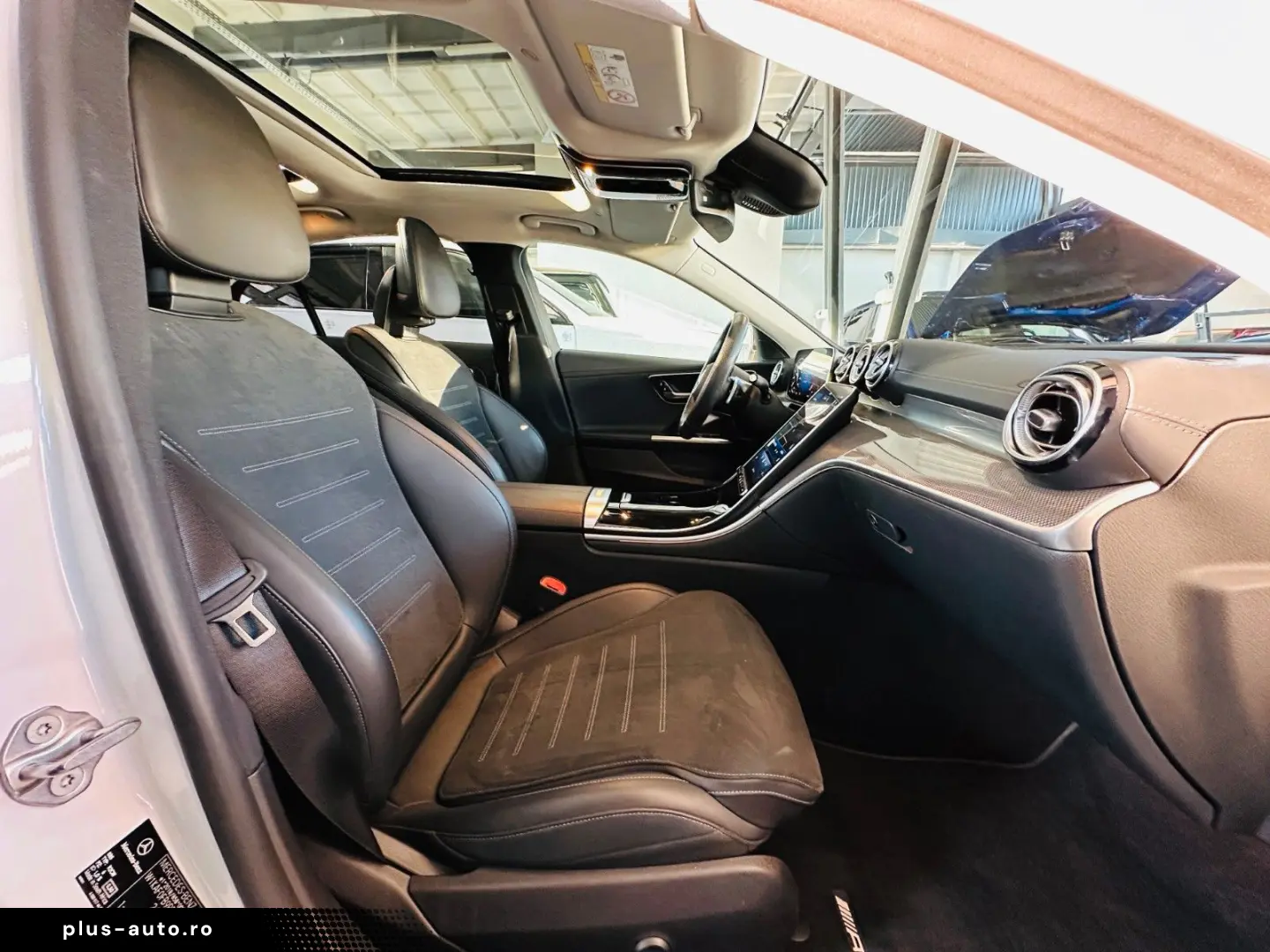 MERCEDES-BENZ C 220d 4M AMG LINE PANO ALLOY STZH MEM