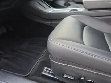 TESLA Model 3 RWD Ryzen! Baterie 95%! 60 5 kWh