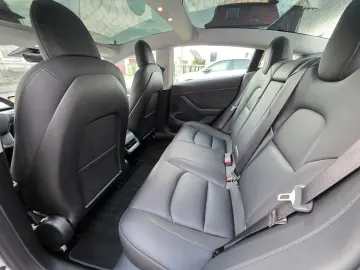 TESLA Model 3 RWD Ryzen! Baterie 95%! 60 5 kWh