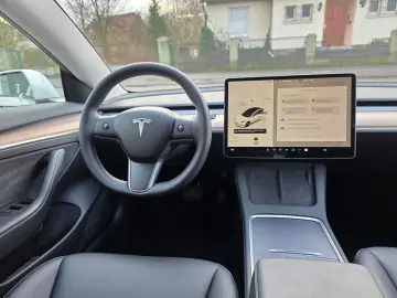TESLA Model 3 RWD Ryzen! Baterie 95%! 60 5 kWh