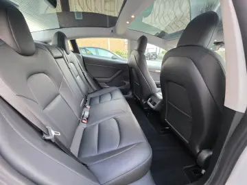 TESLA Model 3 RWD Ryzen! Baterie 95%! 60 5 kWh