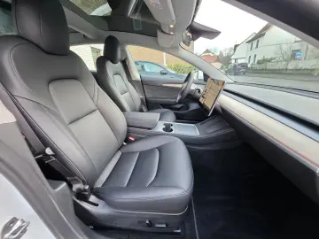 TESLA Model 3 RWD Ryzen! Baterie 95%! 60 5 kWh