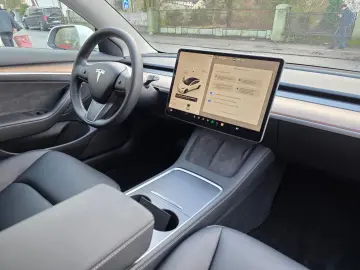 TESLA Model 3 RWD Ryzen! Baterie 95%! 60 5 kWh