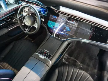 MERCEDES-BENZ EQS 580 4Matic AMG LINE PRM PLUS HYPER SCREEN