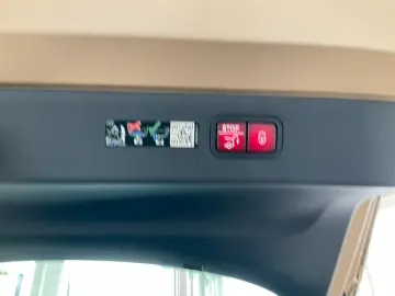 MERCEDES-BENZ EQS 500 4M Electric Art Pano-Dach Dist&hellip;