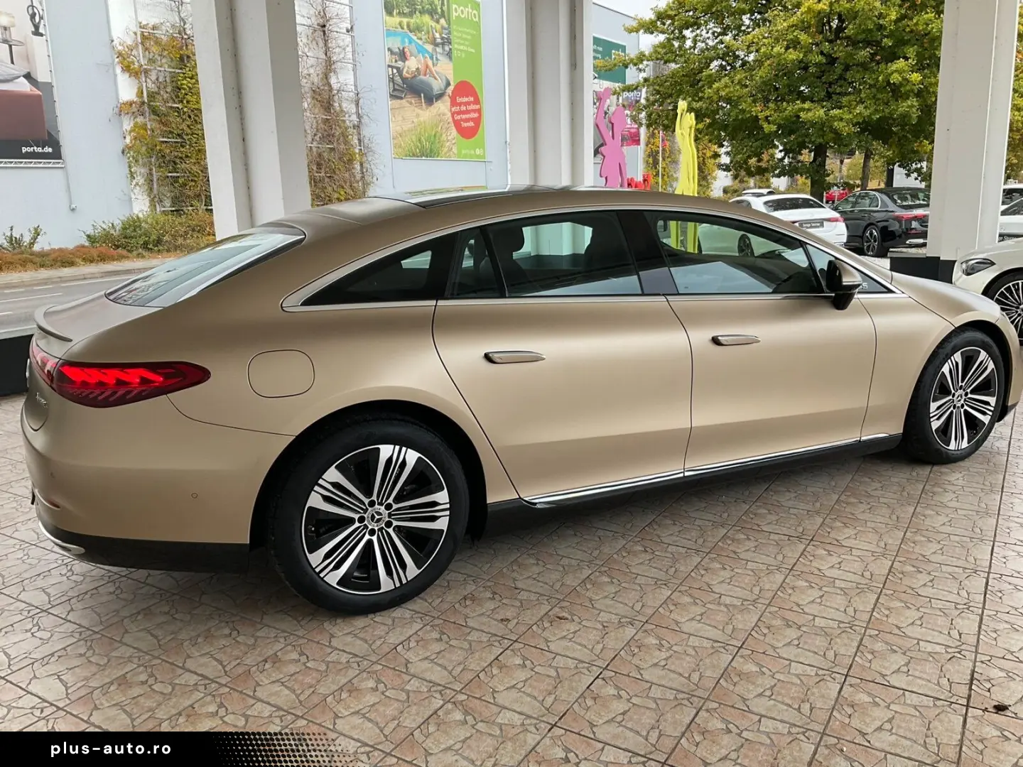 MERCEDES-BENZ EQS 500 4M Electric Art Pano-Dach Dist&hellip;