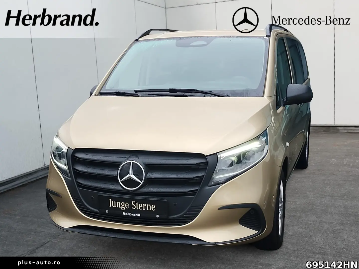 MERCEDES-BENZ Vito 119 CDI Tourer PRO Lang AHK2500kg&hellip;