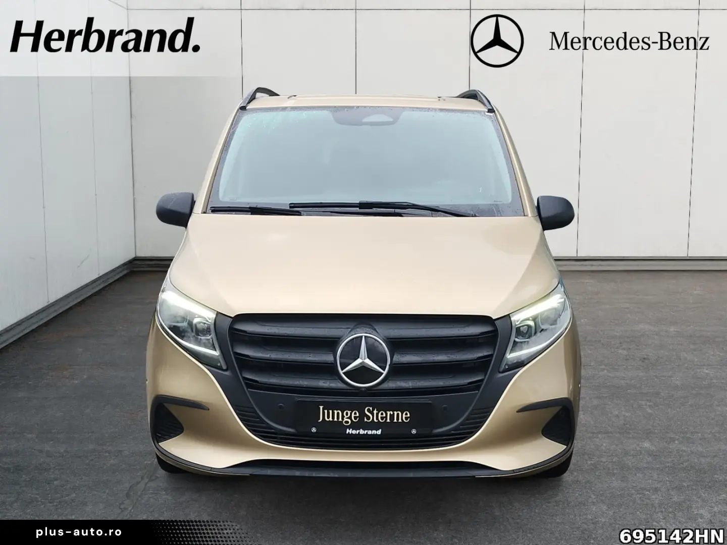 MERCEDES-BENZ Vito 119 CDI Tourer PRO Lang AHK2500kg&hellip;