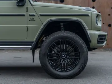 MERCEDES-BENZ G 63 4x4² AMG  FIRST 40 CARBON AKRAPOVIC