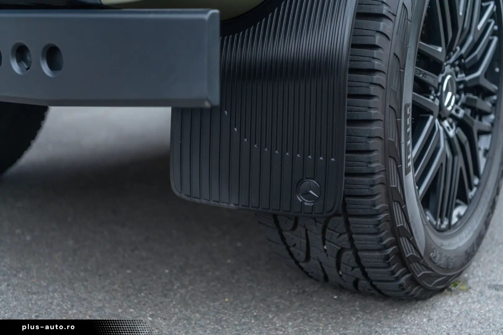 MERCEDES-BENZ G 63 4x4² AMG  FIRST 40 CARBON AKRAPOVIC