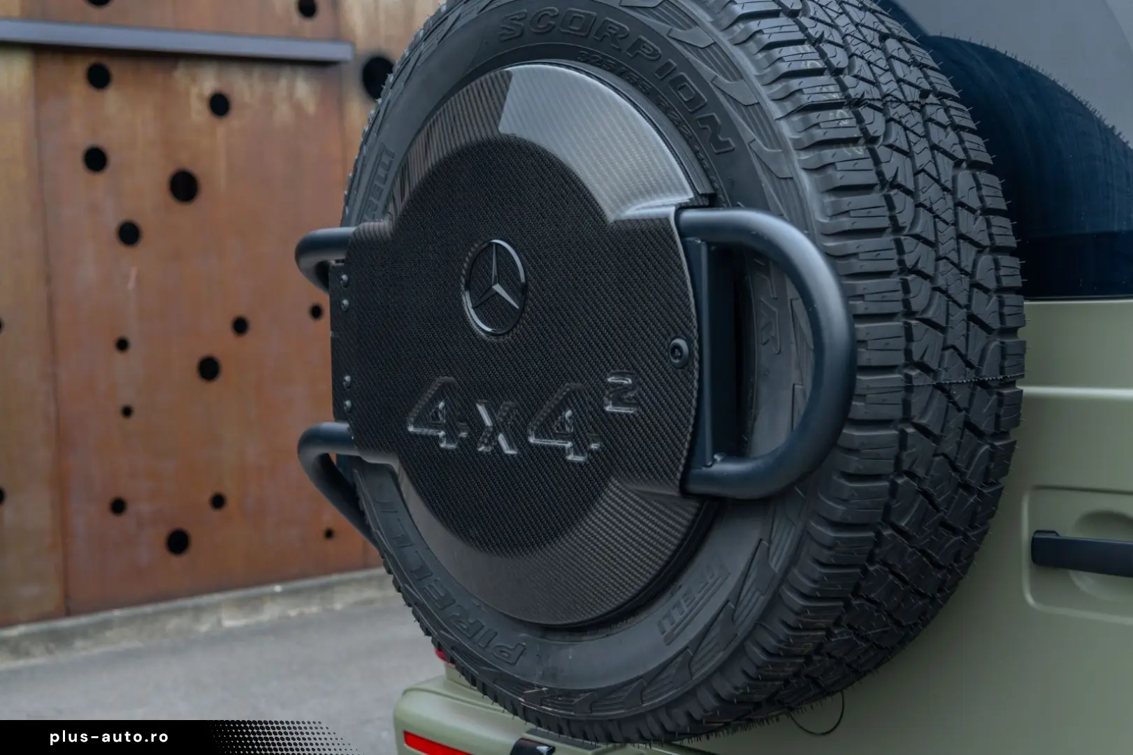 MERCEDES-BENZ G 63 4x4² AMG  FIRST 40 CARBON AKRAPOVIC