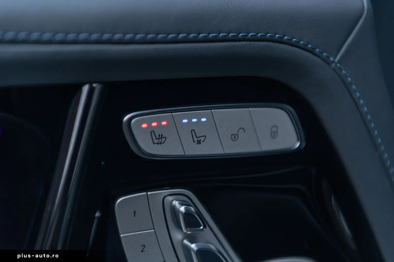 MERCEDES-BENZ G 63 4x4² AMG  FIRST 40 CARBON AKRAPOVIC