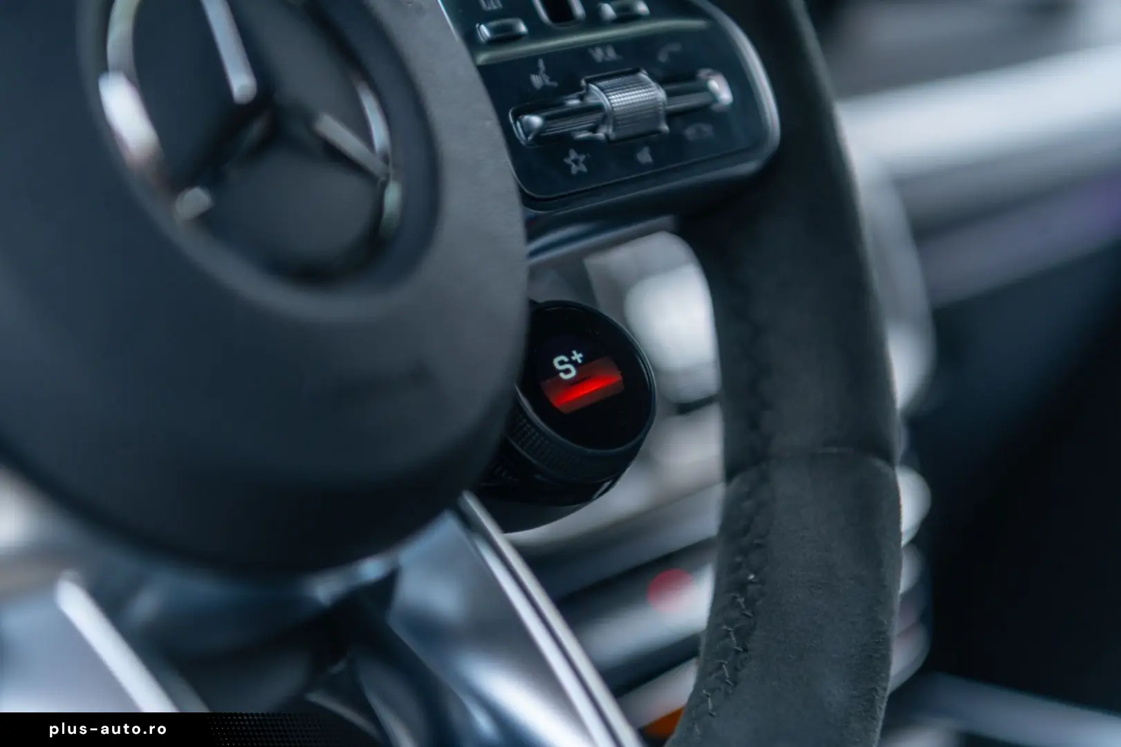 MERCEDES-BENZ G 63 4x4² AMG  FIRST 40 CARBON AKRAPOVIC