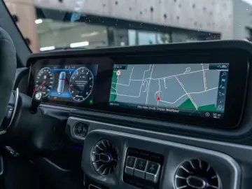 MERCEDES-BENZ G 63 4x4² AMG  FIRST 40 CARBON AKRAPOVIC