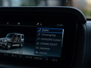 MERCEDES-BENZ G 63 4x4² AMG  FIRST 40 CARBON AKRAPOVIC