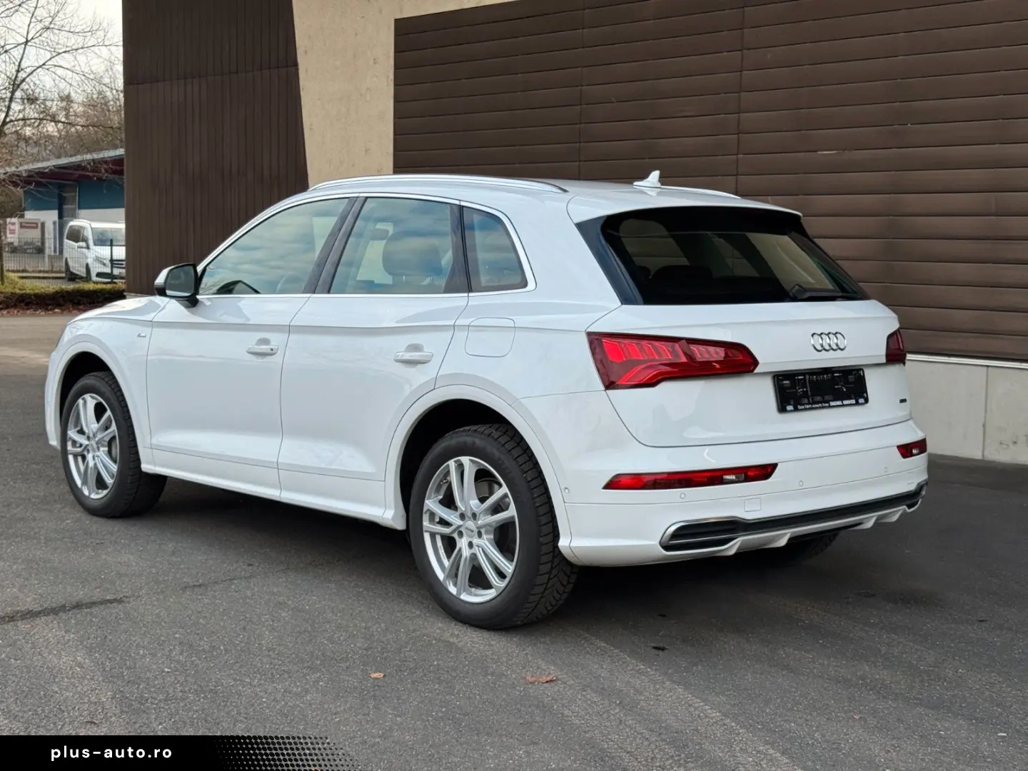 AUDI Q5 50 TFSI e quattro S-Line AHK NAV SZH RFK 2Hd.