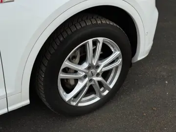 AUDI Q5 50 TFSI e quattro S-Line AHK NAV SZH RFK 2Hd.