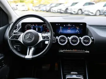 MERCEDES-BENZ B 250 e Progressive Advanced  LED Pano&hellip;