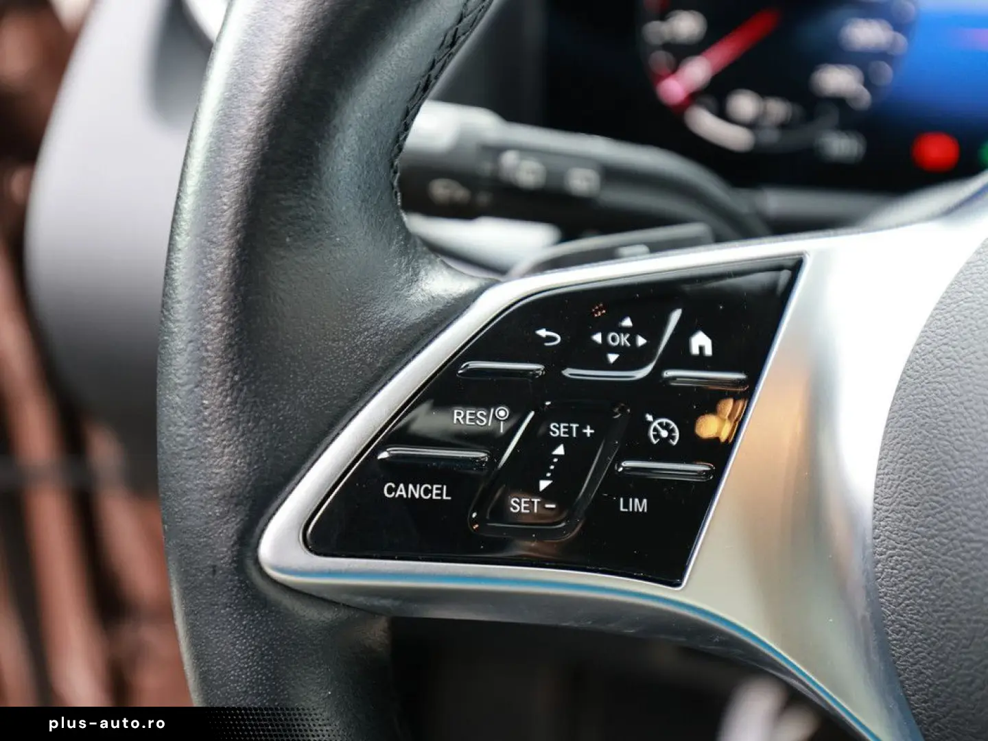 MERCEDES-BENZ B 250 e Progressive Advanced  LED Pano&hellip;