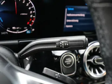 MERCEDES-BENZ B 250 e Progressive Advanced  LED Pano&hellip;