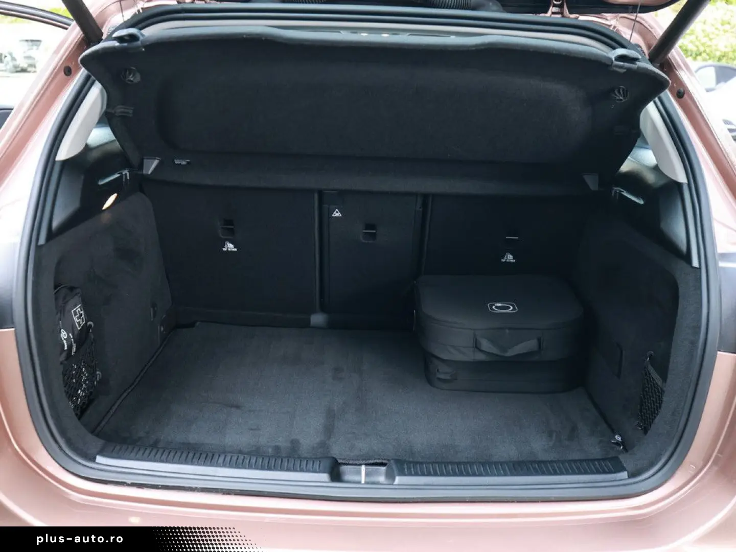 MERCEDES-BENZ B 250 e Progressive Advanced  LED Pano&hellip;